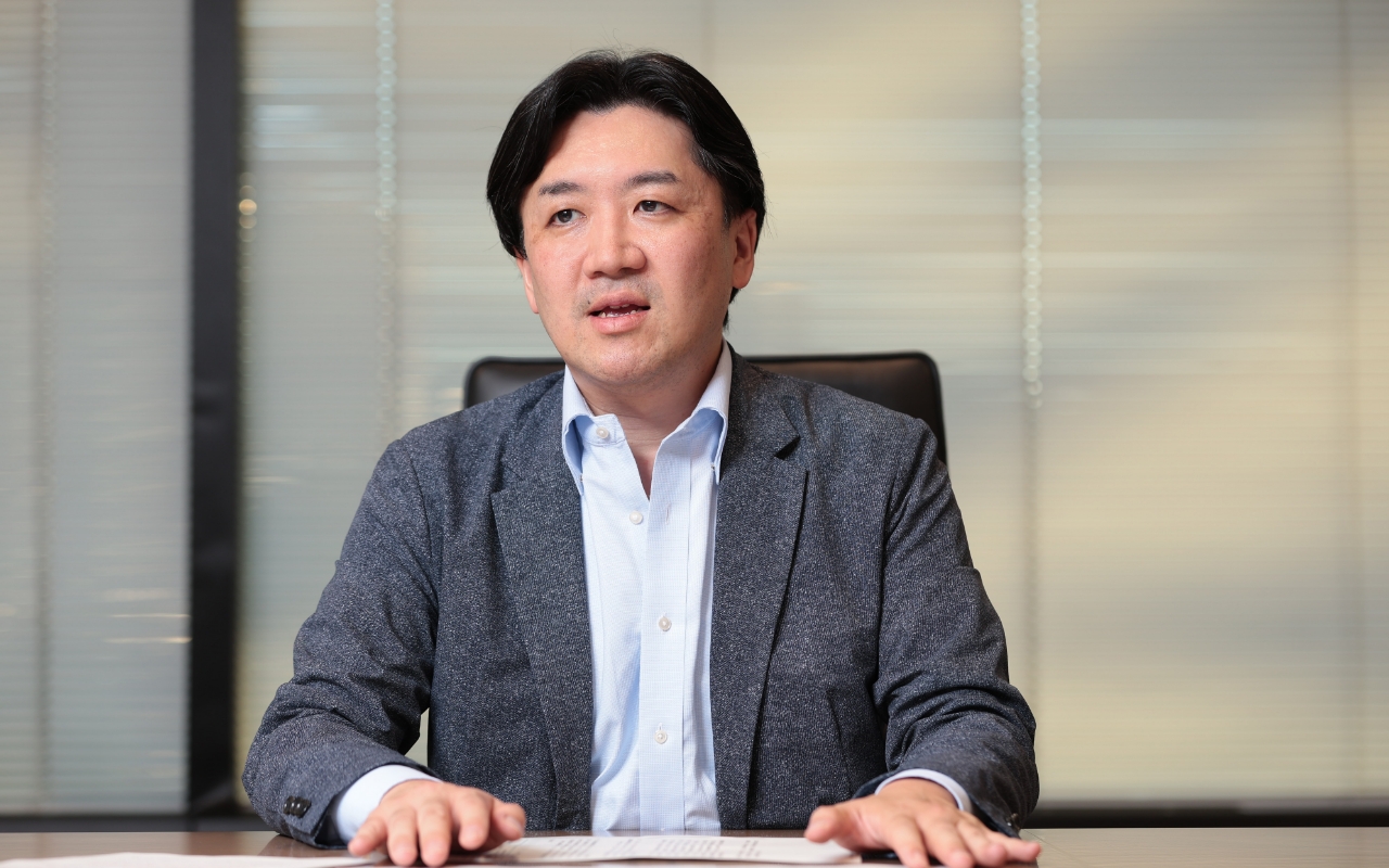 Photo of YONEYAMA Satoru says that there are needs for waste-to-energy all over the world, and that power generation efficiency and detailed maintenance work are the strong points of Japanese companies