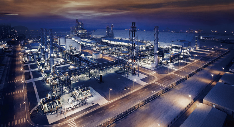 Photo of an ammonia production plant