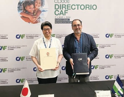 Signing ceremony of Fourth credit line for CAF under GREEN operations