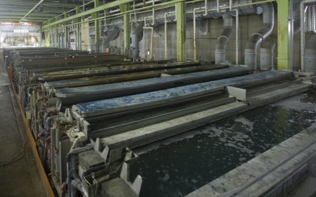 Photo of Special surface processing machines, which make the company a one-stop service provider, at the 300-Year Factory in Gifu