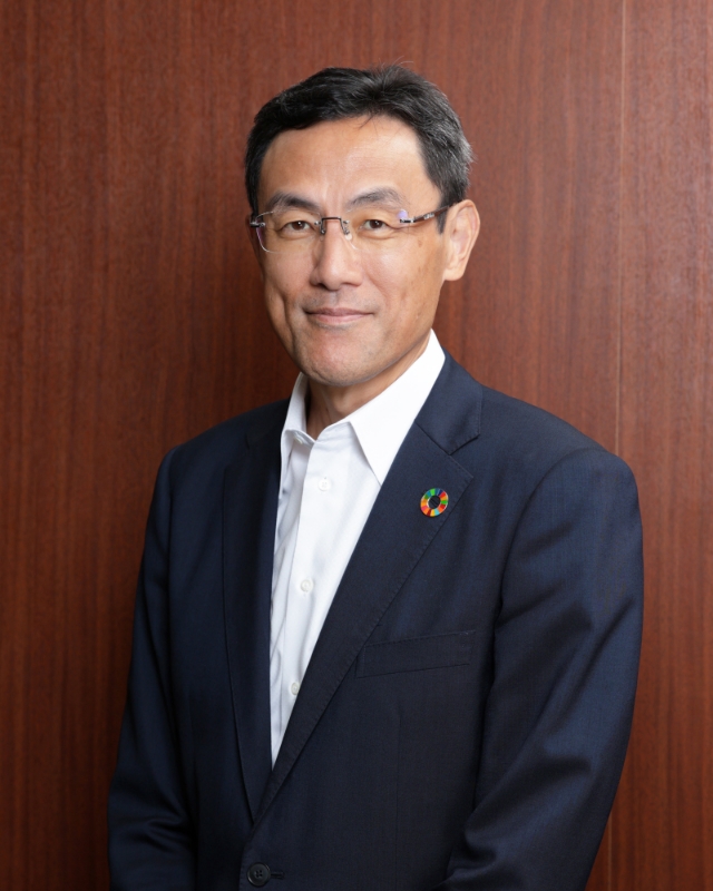 Photo of KURIHARA Takeshi, Representative Executive Director, The Nishi-Nippon City Bank, Ltd. 2