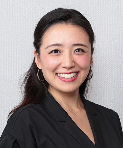 Photo of Division 3, Energy Solutions Finance Department, Energy and Natural Resources Finance Group (at that time), HIRATO Hitomi