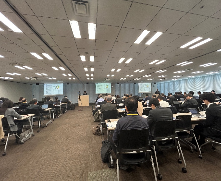 会場の様子の画像
